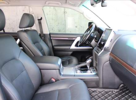 Toyota - Land Cruiser