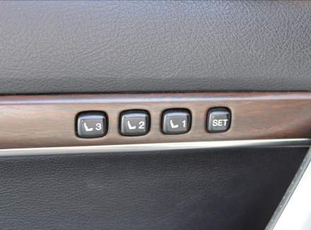 Toyota - Land Cruiser