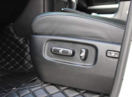 Toyota - Land Cruiser