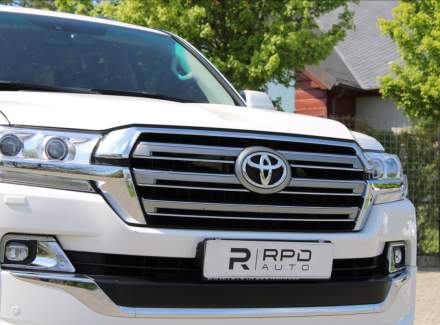 Toyota - Land Cruiser