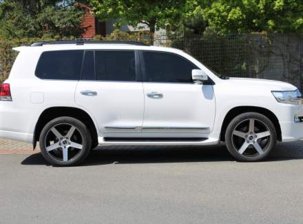 Toyota - Land Cruiser