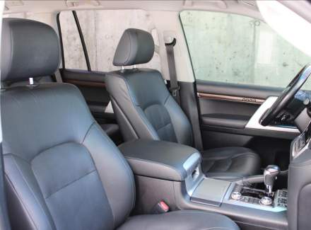 Toyota - Land Cruiser