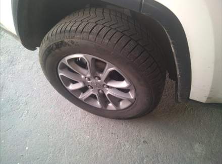 Jeep - Grand Cherokee