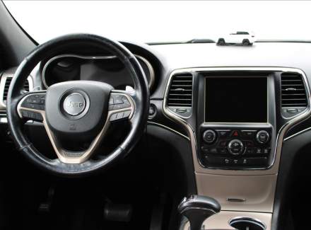 Jeep - Grand Cherokee