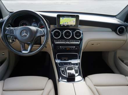Mercedes-Benz - GLC