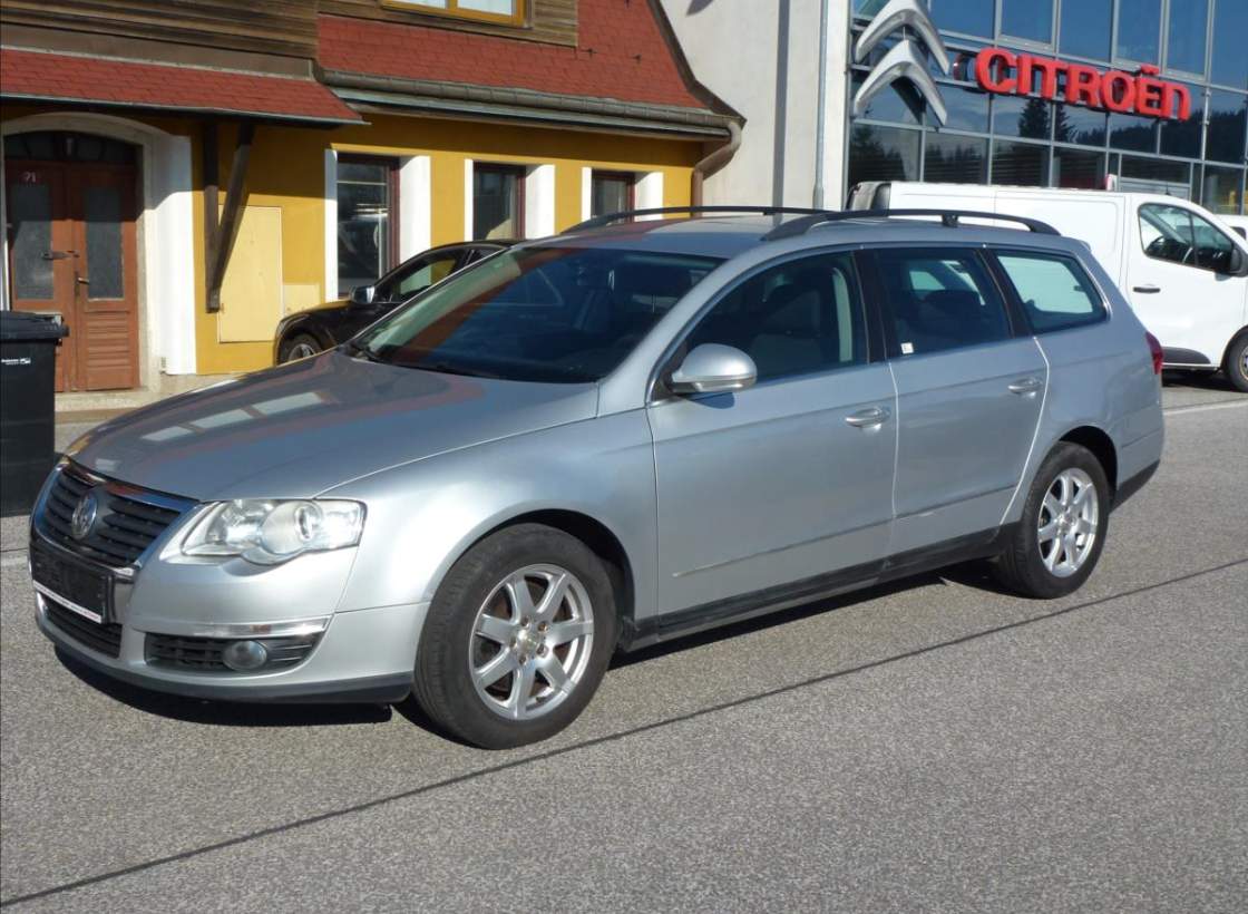 Volkswagen - Passat