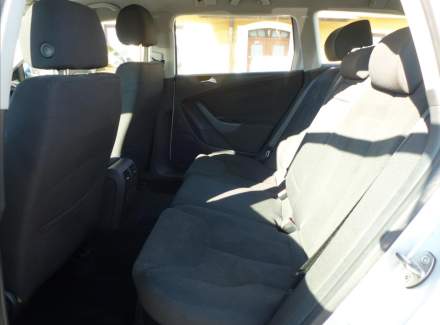 Volkswagen - Passat