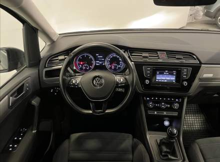 Volkswagen - Touran