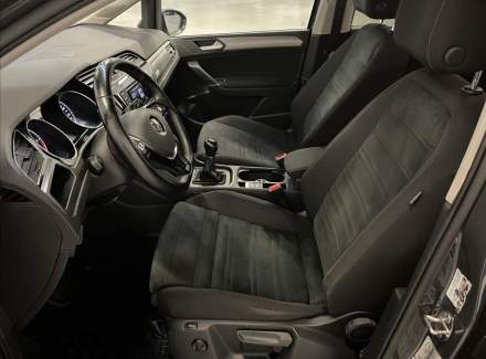 Volkswagen - Touran