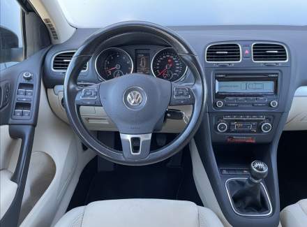 Volkswagen - Golf