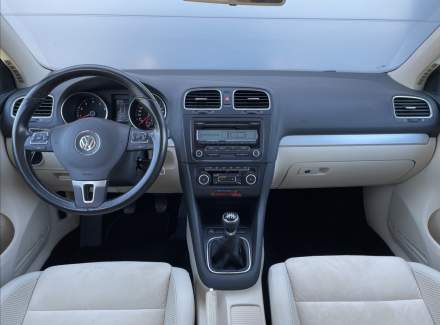 Volkswagen - Golf