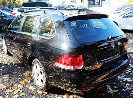 Volkswagen - Golf