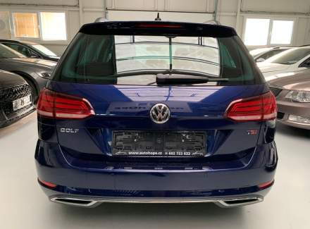 Volkswagen - Golf