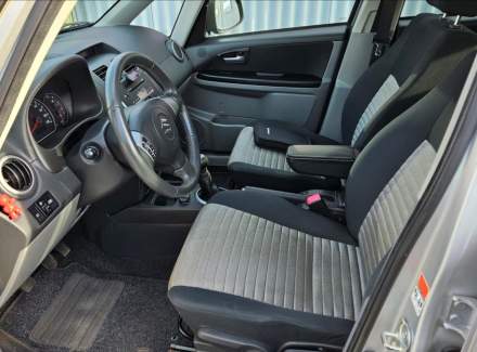 Suzuki - SX4