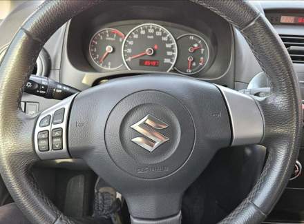 Suzuki - SX4