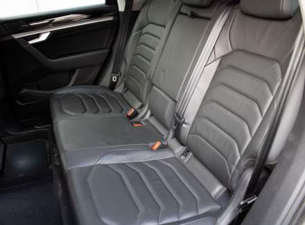 Volkswagen - Touareg