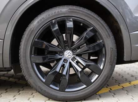 Volkswagen - Touareg