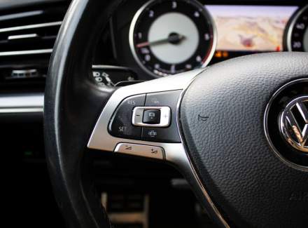 Volkswagen - Touareg