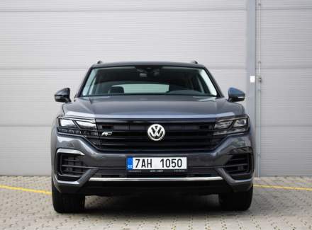 Volkswagen - Touareg