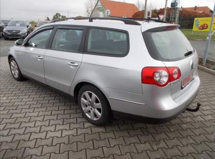 Volkswagen - Passat