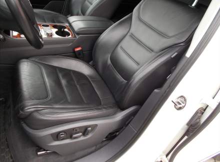 Volkswagen - Touareg