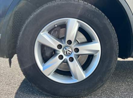 Volkswagen - Touareg