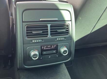 Volkswagen - Touareg