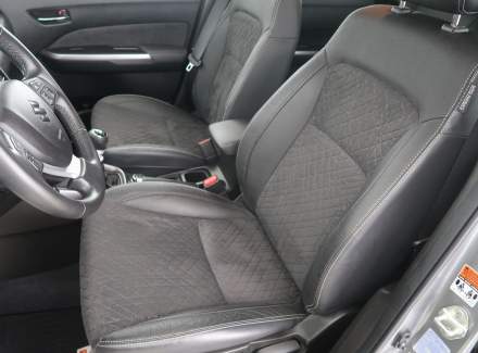Suzuki - Vitara