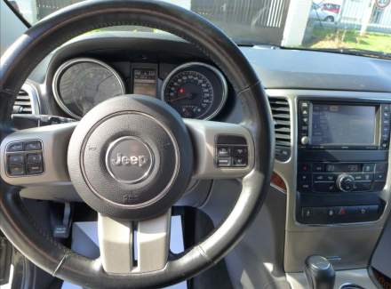 Jeep - Grand Cherokee