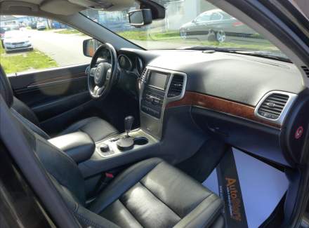 Jeep - Grand Cherokee