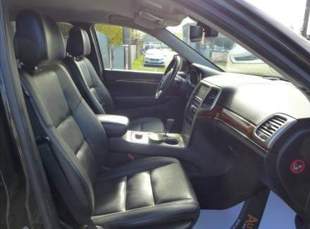 Jeep - Grand Cherokee