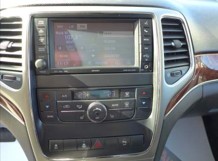 Jeep - Grand Cherokee