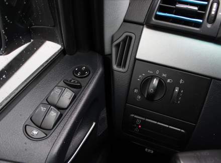 Mercedes-Benz - Viano