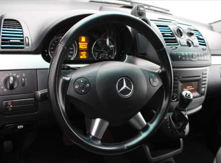Mercedes-Benz - Viano