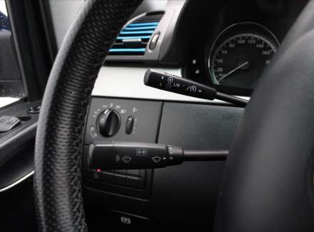 Mercedes-Benz - Viano