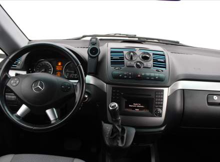 Mercedes-Benz - Viano