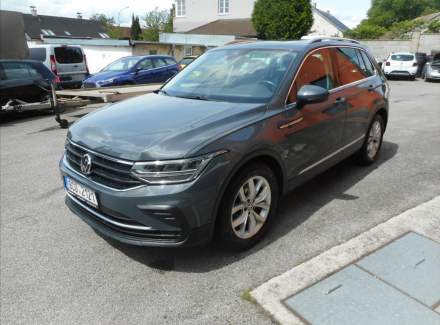 Volkswagen - Tiguan
