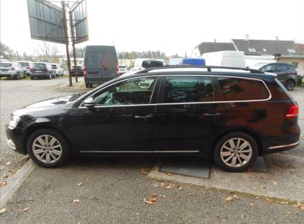 Volkswagen - Passat