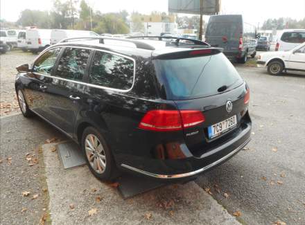 Volkswagen - Passat
