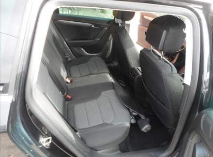Volkswagen - Passat