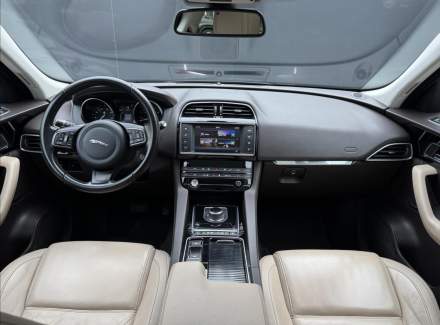 Jaguar - F-Pace