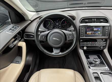 Jaguar - F-Pace