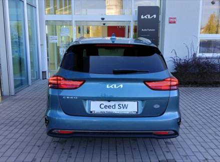 Kia - Cee'd