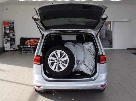 Volkswagen - Touran