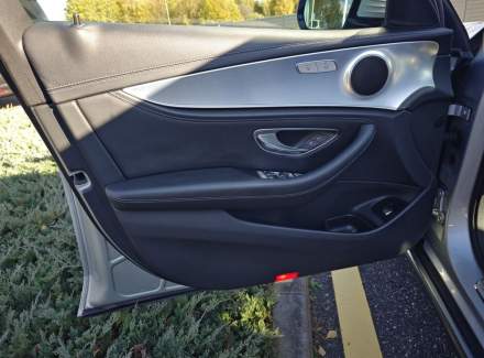 Mercedes-Benz - E-class