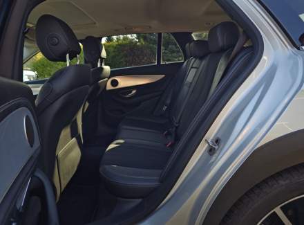 Mercedes-Benz - E-class