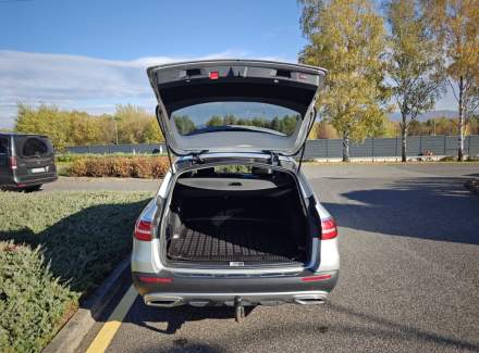 Mercedes-Benz - E-class