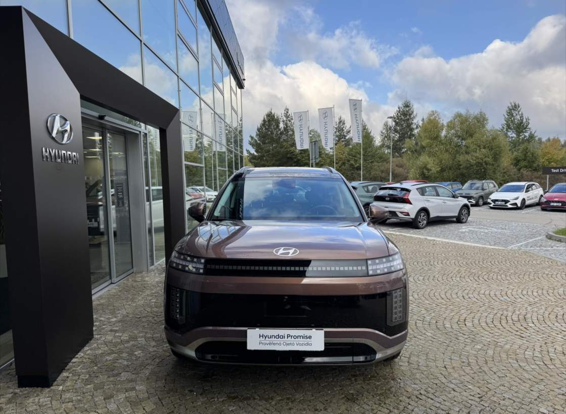 Hyundai - IONIQ 9
