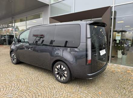 Hyundai - Staria