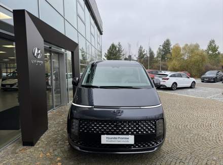 Hyundai - Staria